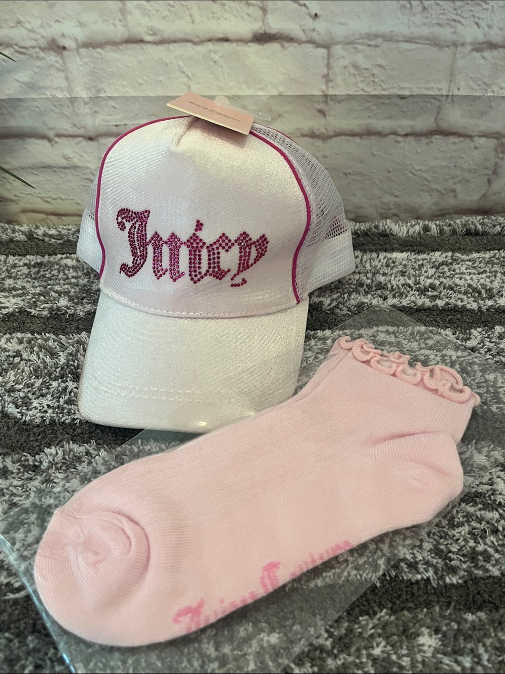 Juicy Pink & Hot Pink Mesh Hat with Rhinestone Detail and Juicy socks bundle